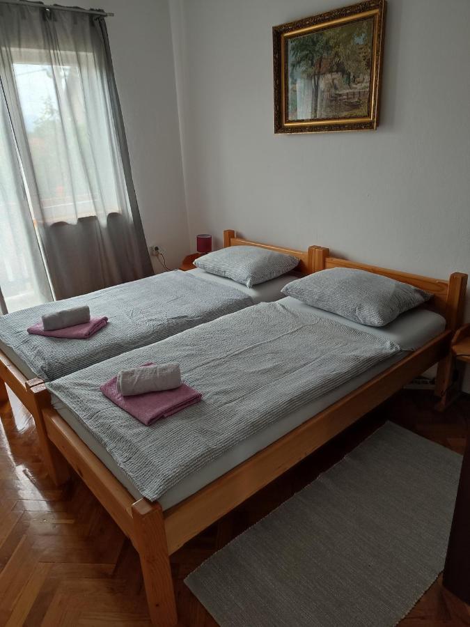 Guest House Josipovic Кореница Экстерьер фото